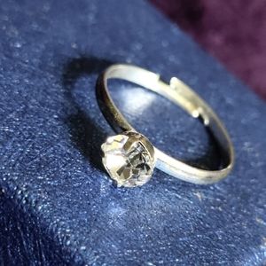 Vintage Diamond ring-size 6.5